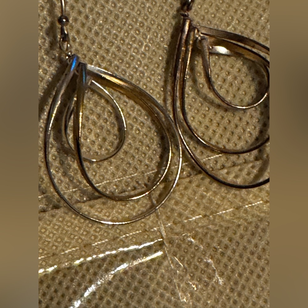 Elegant silver & Gold Teardrop tone Earrings